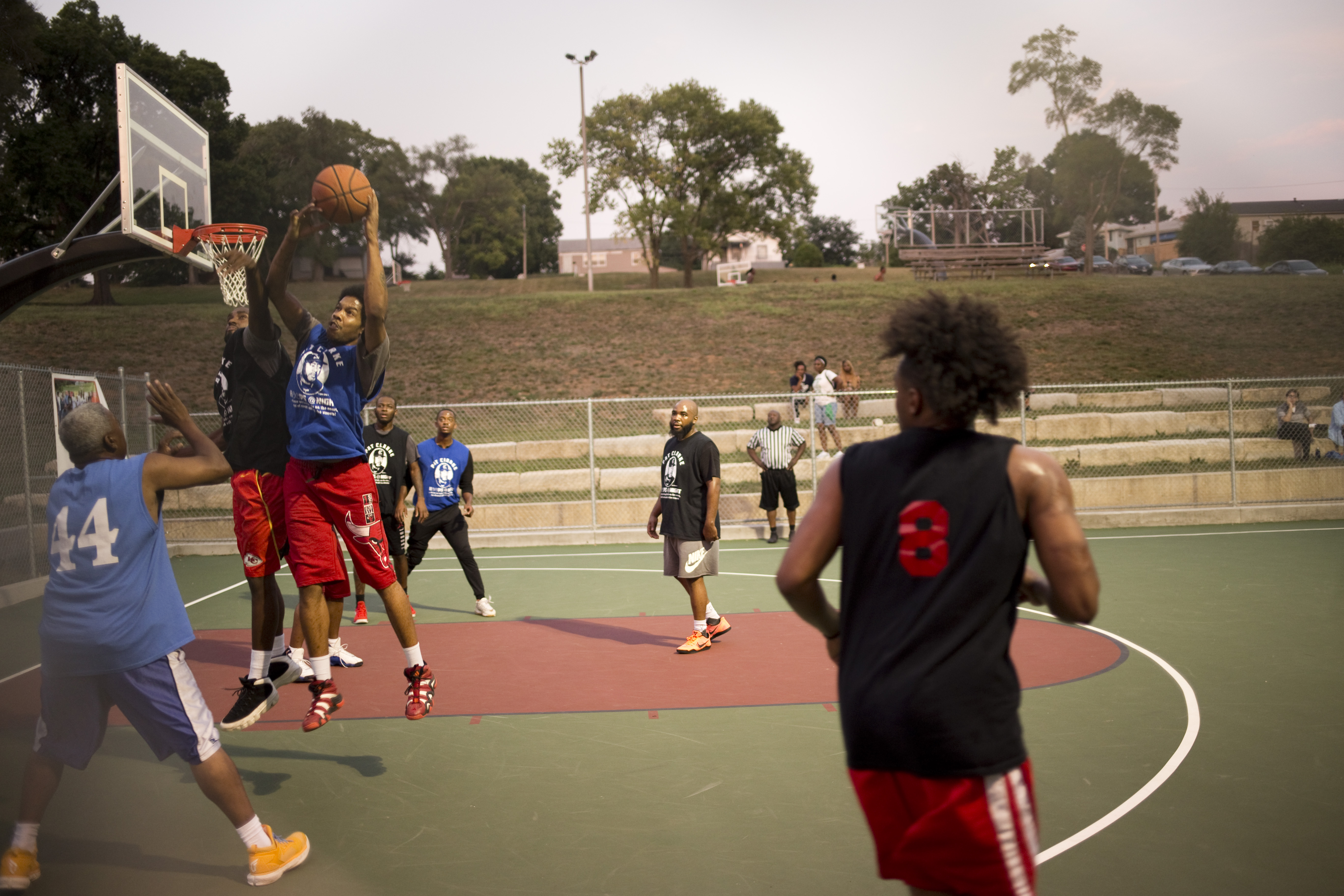 Pat-Clarke-Hoops-at-Night007